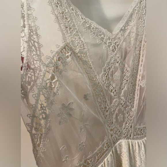 Rare Free People Victoria Bohemian Lace Cream Sheer Back Mini Dress Size 10 - Picture 6 of 12